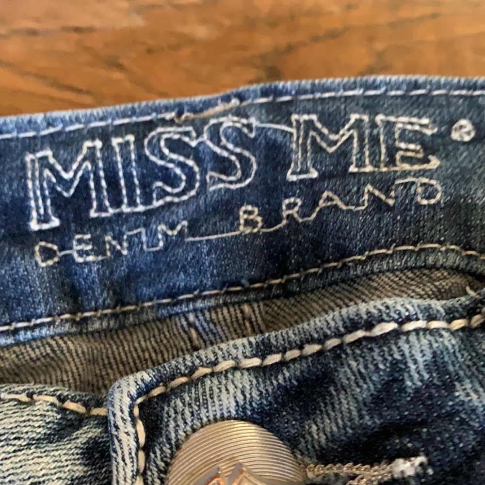 🌺🌺HP🌺🌺Miss Me Bootcut Jeans - Picture 3 of 7